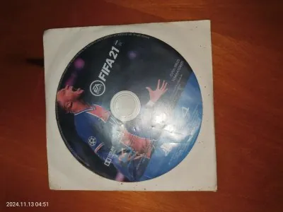 Vând PlayStation 4 slim memorie 512 Gb