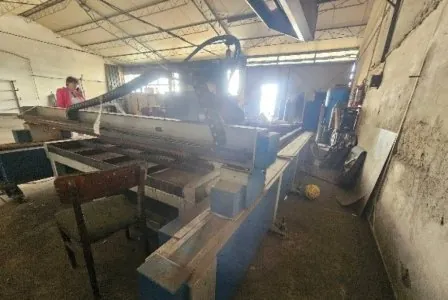 UTILAJ CNC DEBITARE CU JET DE PLASMA