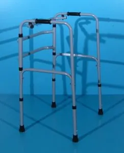 Cadru pasitor pentru mers