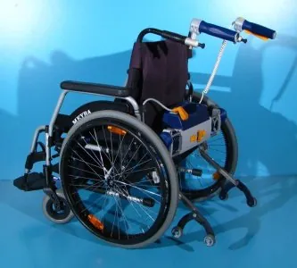 Carucior electric pliabil cu comanda la insotitor  AAT V-Max / Meyra