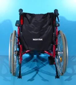 Scaun cu rotile din aluminiu Meyra   latime sezut 46 cm