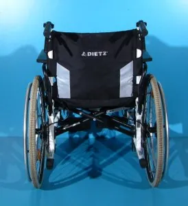 Scaun cu rotile -Dietz   latime sezut 48 cm