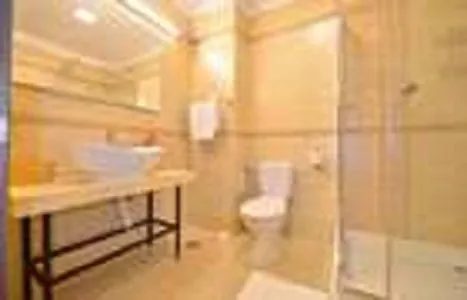 Universitate-metrou reper str.Batistei cu str. C.A.Rosetti garsoniera mobilata modern 450 E Contract