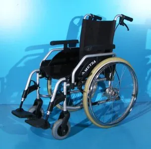 Scaun cu rotile  Meyra - latime sezut 43 cm