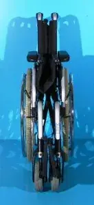 Scaun cu rotile  Meyra - latime sezut 43 cm