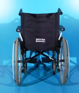 Scaun cu rotile  Meyra - sezut 46 cm