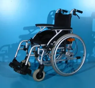 Scaun cu rotile din aluminiu - Drive