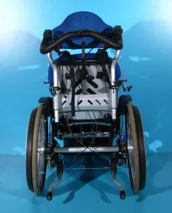 Scaun cu rotile pentru copii