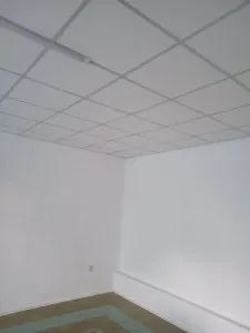 Ofer spre închiriere spațiu comercial în comuna Țuțora