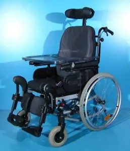 Scaun cu rotile nepliabil pentru adulti