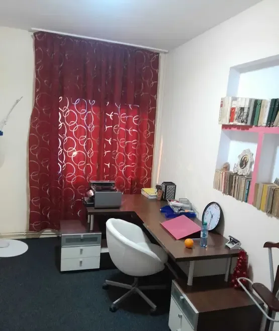 inchiriez doua camere in zona centrala Foisorul de Foc