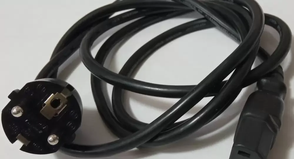 Vand Cablu Alimentare Monitor si Unitate PC