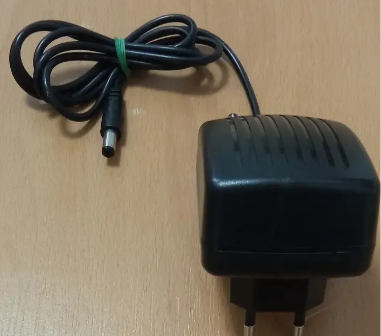 Vand Alimentator 24V 1Amper nou