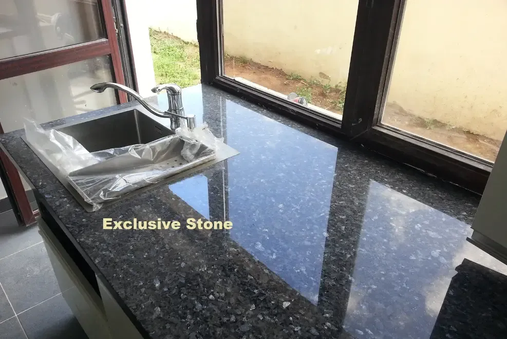 Blaturi mese baruri marmura granit onix