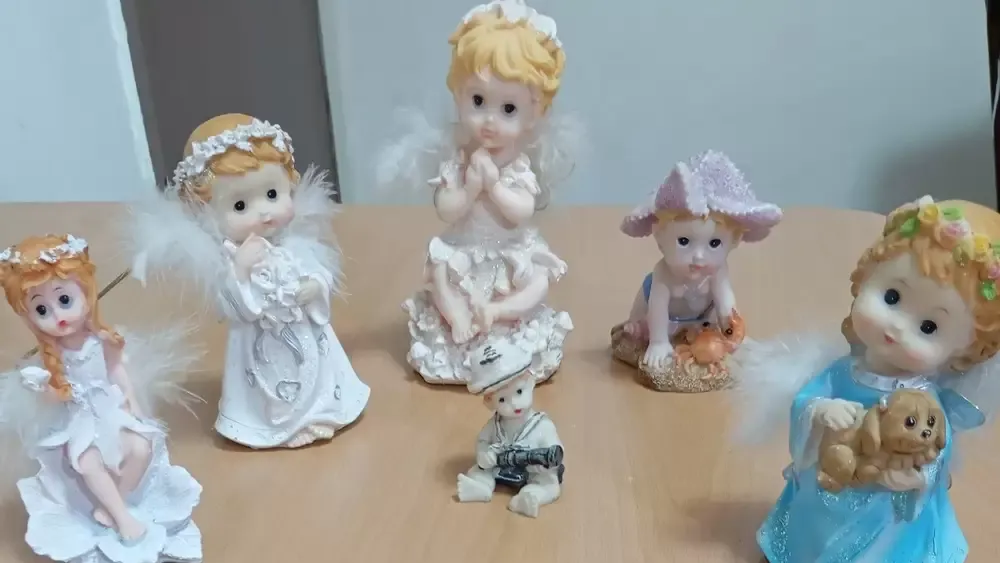 Vand Bibelouri cu Ingerasi 15 Lei Bucata