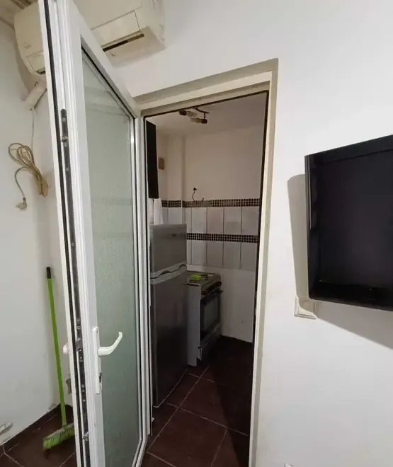 Proprietar vand garsoniera