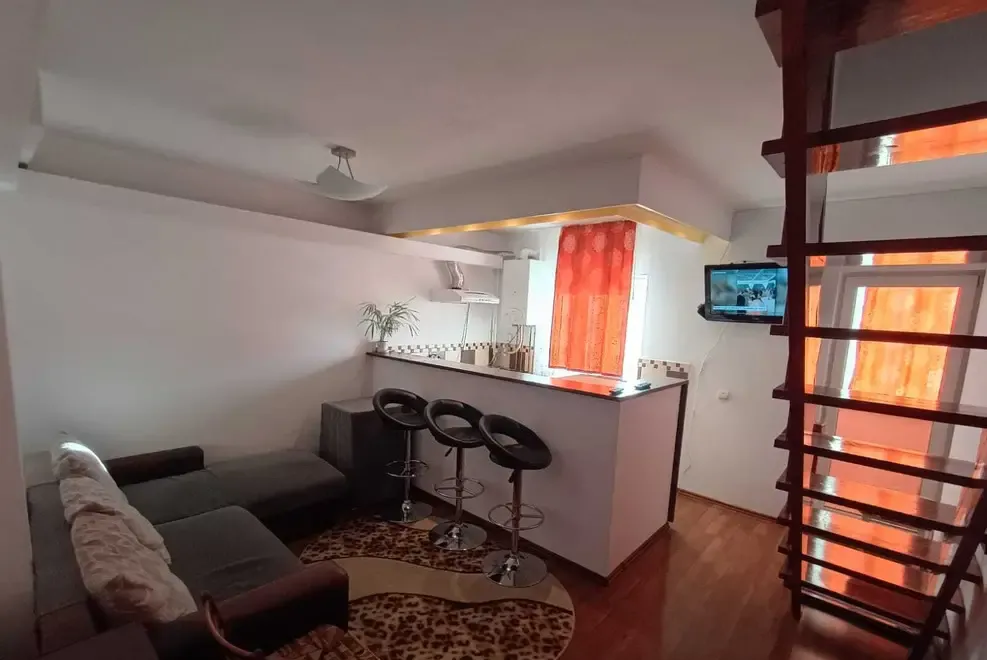 Apartament 3 camere zona Garii