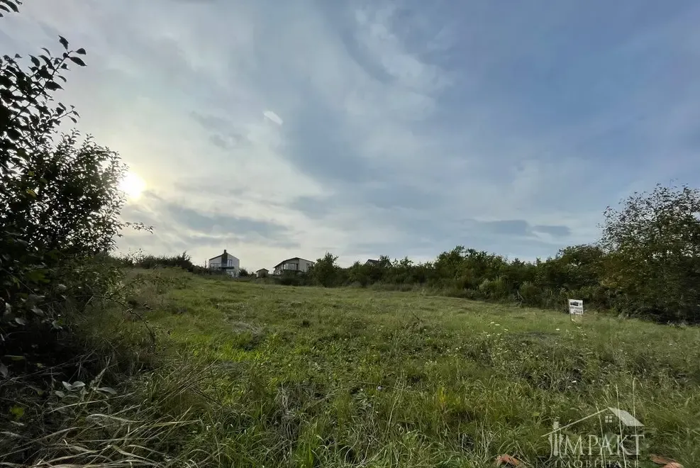 PRIVAT - Vand teren in localitatea Garbau jud Cluj