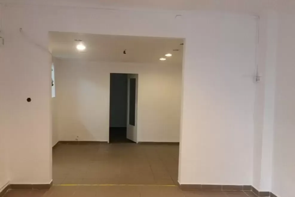 Unirii bd Decebal casa intrare strada 800 E