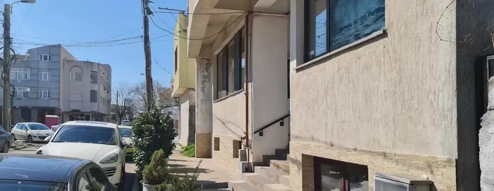 Vand Spatiu Comercial Demisol