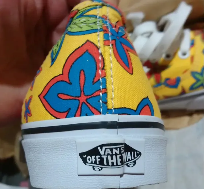 Tenesi VANS masura 42 NOI