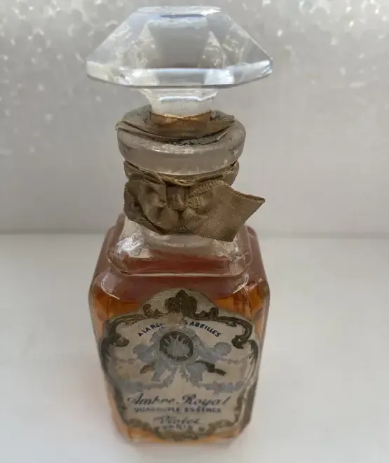 parfum expozitia 1900
