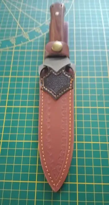 Cutit cu lama dublu tais otel M390 teaca piele