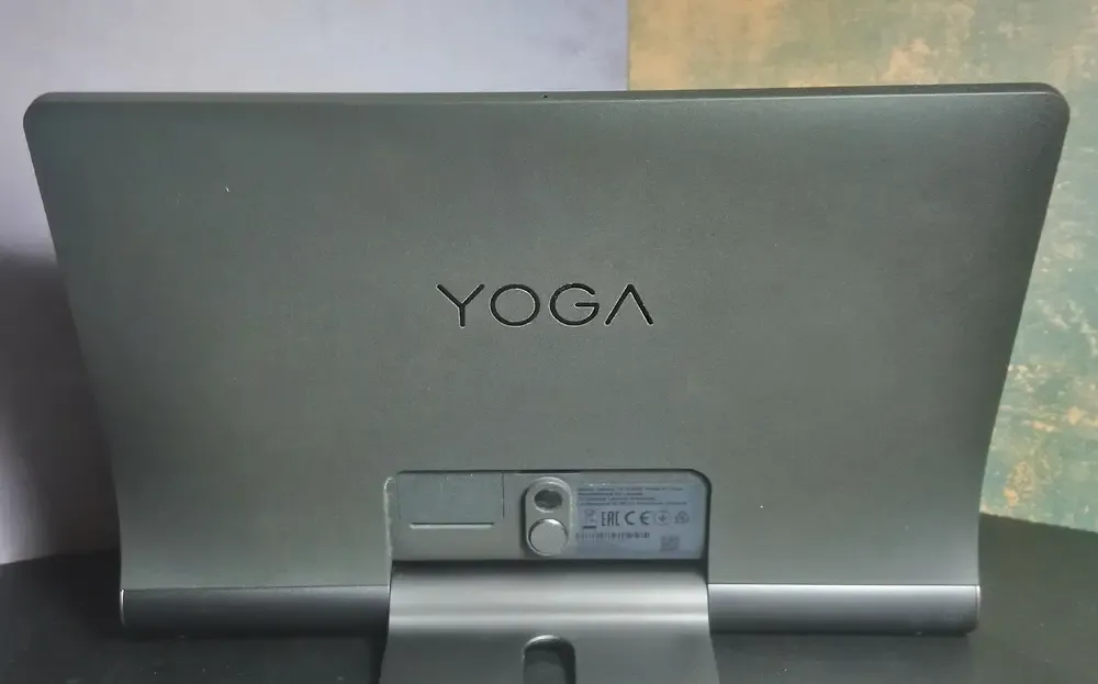 Lenovo Yoga Smart Tab YT-X705F noua