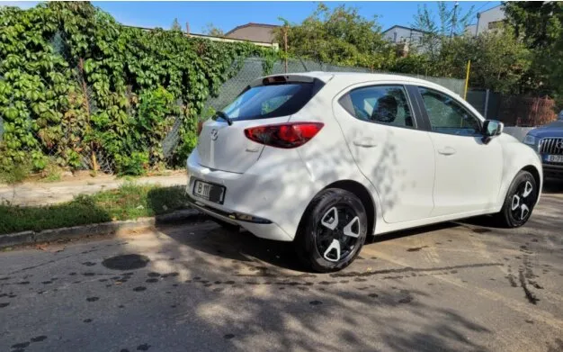 Mazda 2 2023