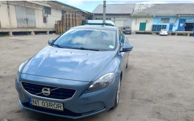 Volvo V40 2014