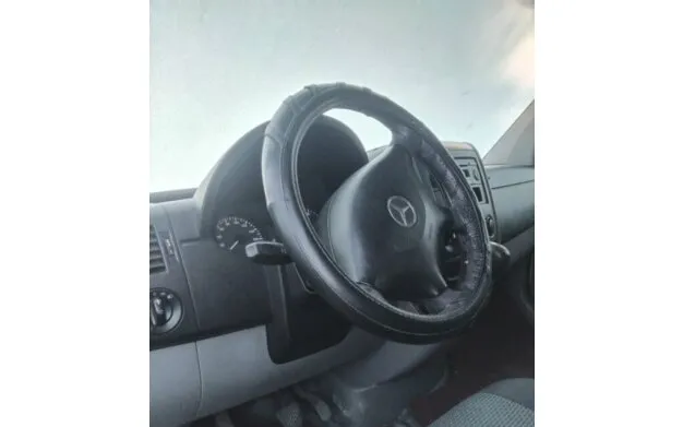 Mercedes-Benz Sprinter 2011