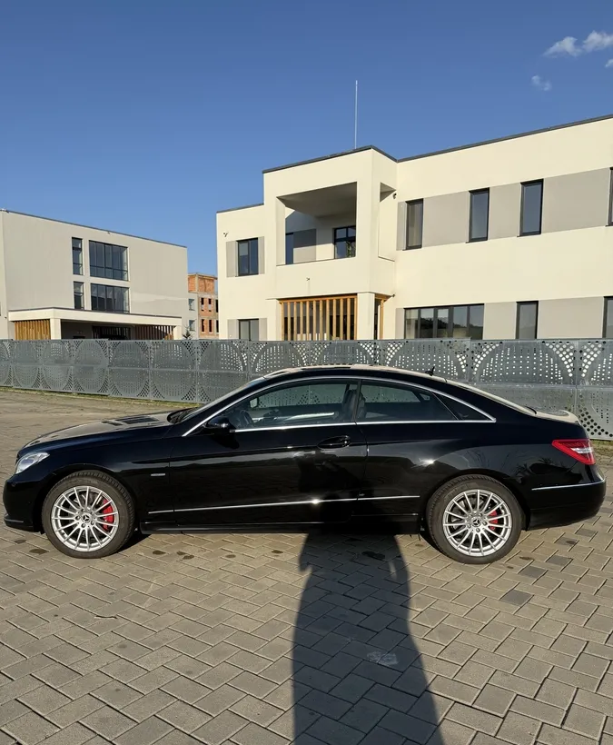Mercedes Benz E 220