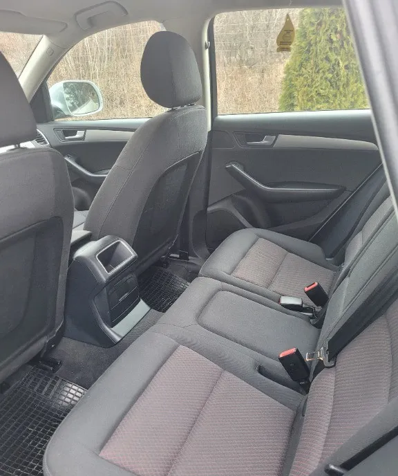 Audi Q5 quattro automat 8 000 eur