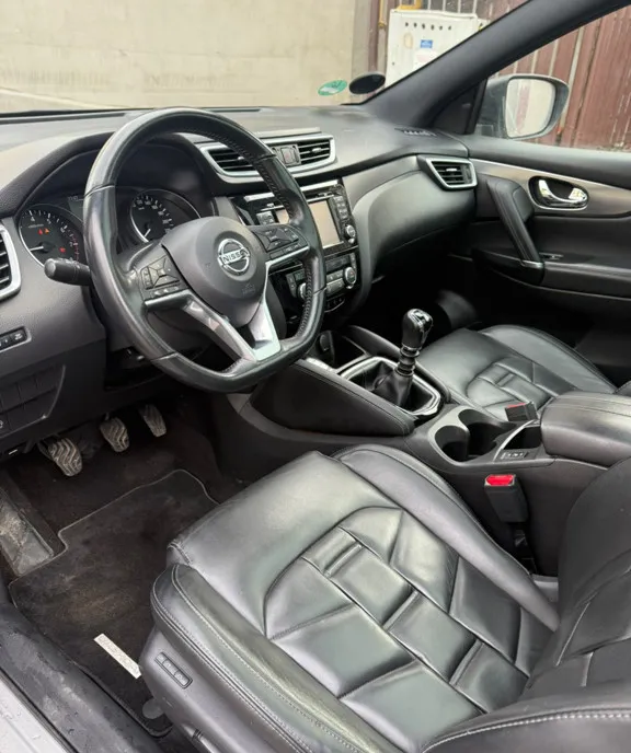 Nissan Qashqai Tekna Plus 11 900 eur