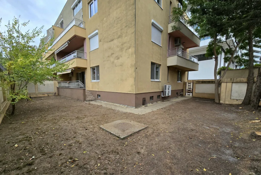 Garsoniera cu parcare lujerului Bloc Nou