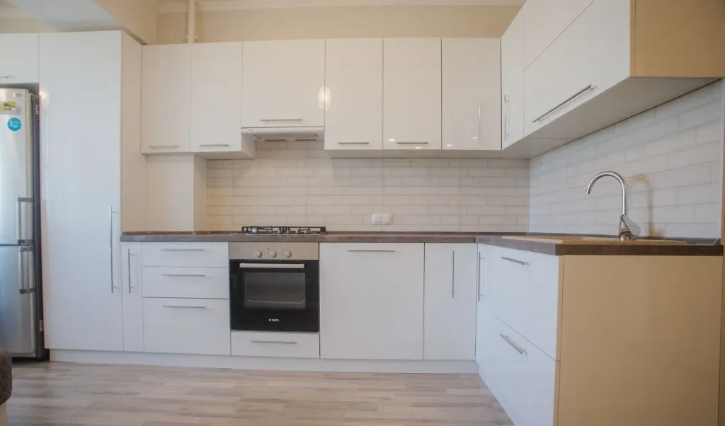 1 camera zona Badea Cartan