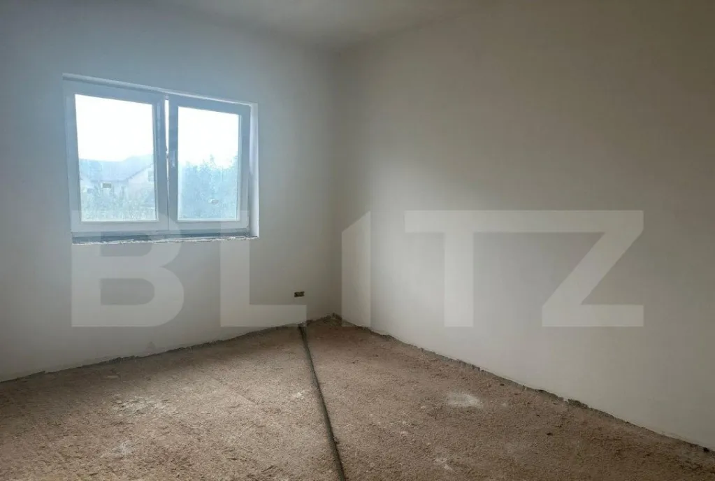 Garsoniera 33 mp utili zona Bardi Auto