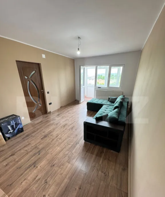 Apartament de 3 camere renovat garaj inclus