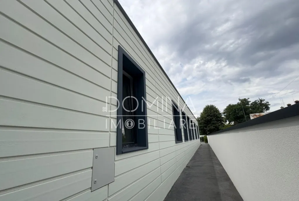 Spatiu comercial Str 30 Decembrie zona intens circulata