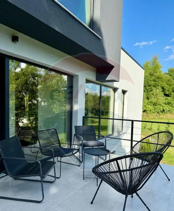 Vanzare Vila la munte