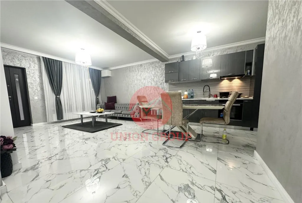 Casa de 300 mp amplasata pe teren de 500 mp Mamaia Nord