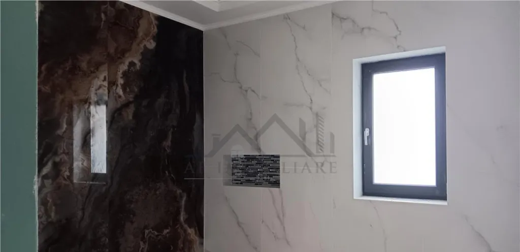 Aroneanu vila lux su 246 teren 750mp zona centrala