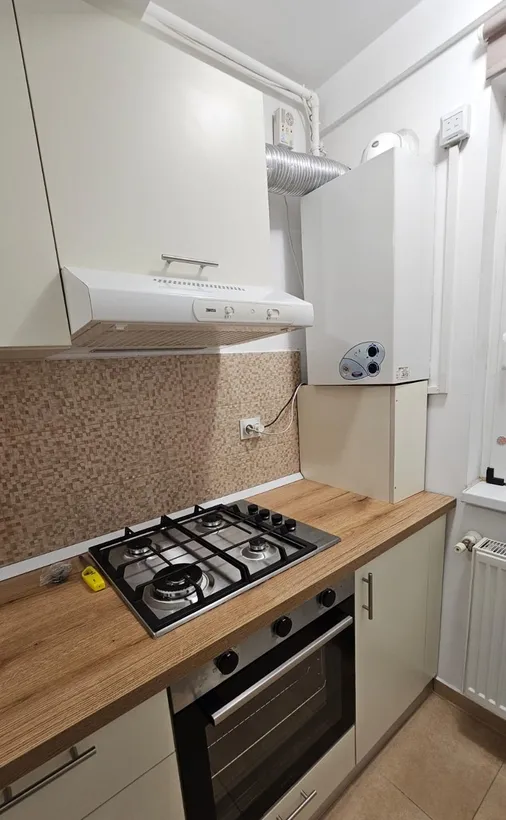 Trapezului 10min metrou 1 Decembrie centrala loc parcare mobilat utilat