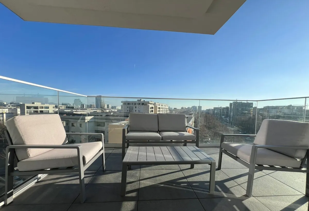 2022 One Herastrau Towers 4 camere 134mp 3 Bai Centrala Parcare ac