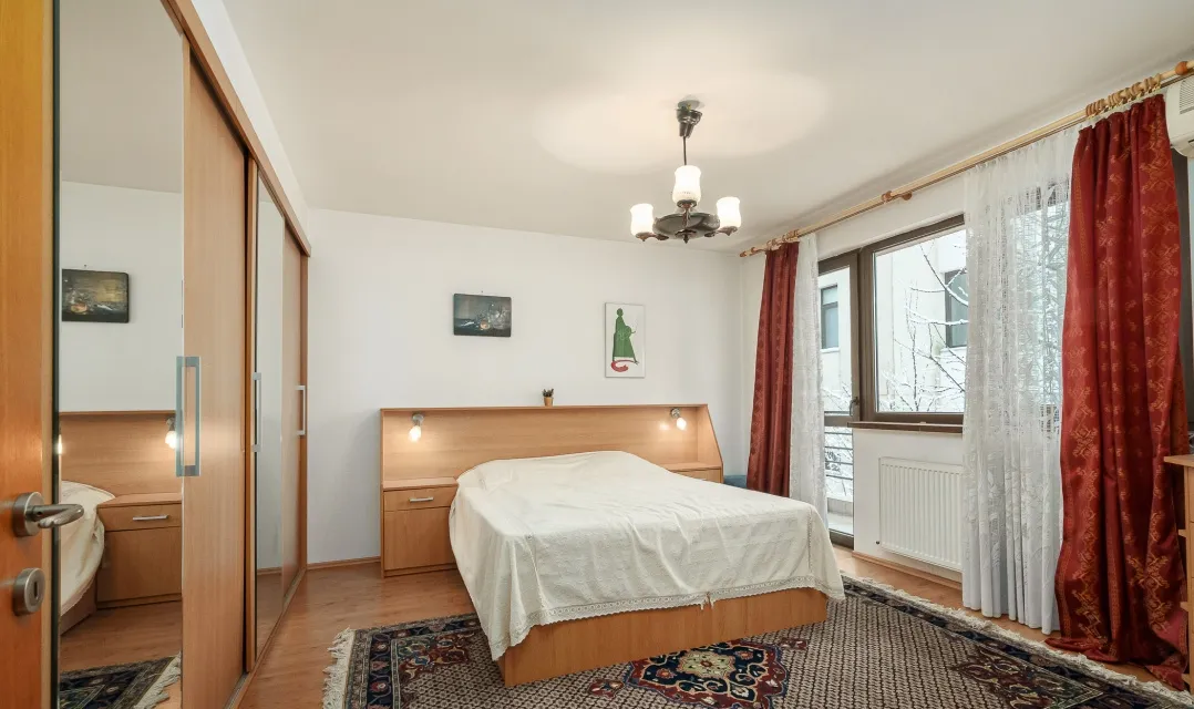 Mogosoaia vila de inchiriat 4 dormitoare