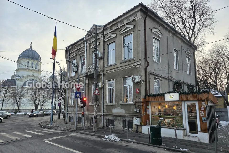 Unirii Regina Maria 210 mp etaj vila 6 camere acces propriu