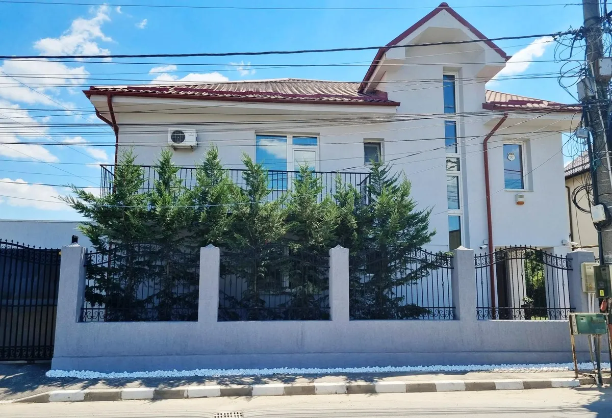 Pantelimon proprietar vand urgent vila / P 1 M