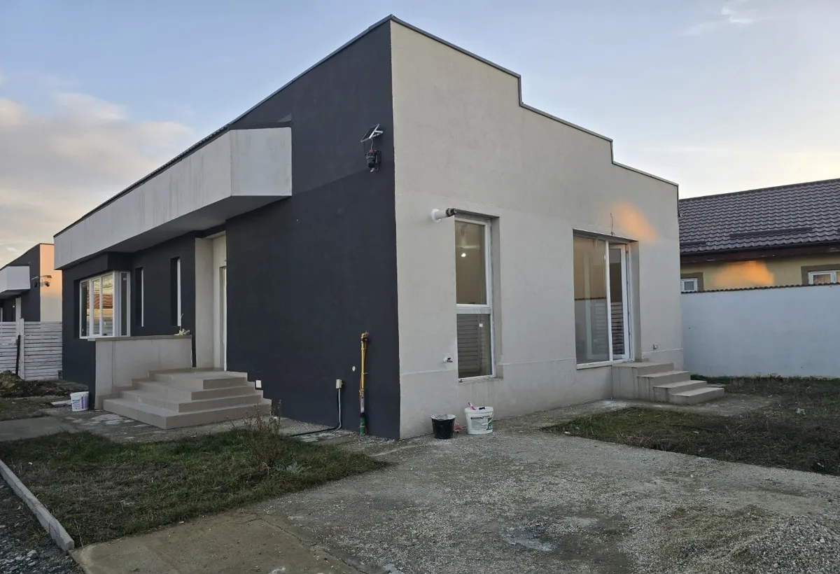 Pantelimon pe strada Brandusei vindem vila constructie 2024