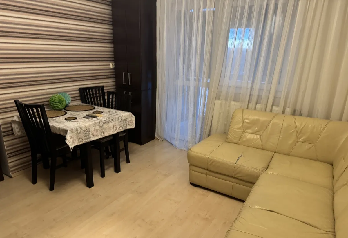 Vitan Barzesti garsoniera tip studio 2 camere