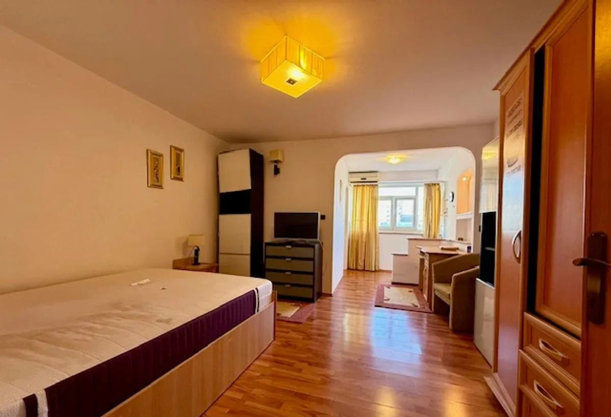 Iancului metrou Ferdinand Avrig garsoniera bloc anvelopat